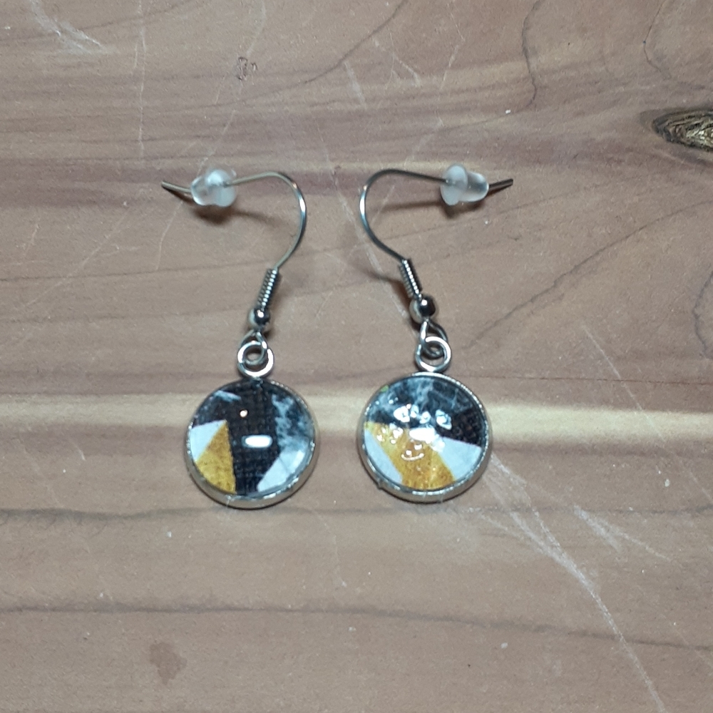 💕3/$15💕 Dangle Earrings